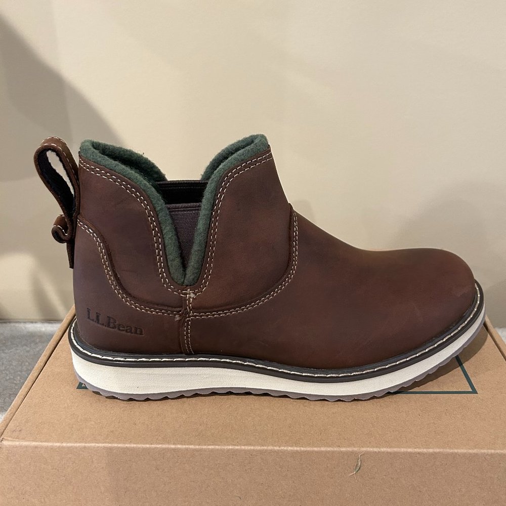 LL Bean Stonington pull on boots, Brown with green inner trim size 7.5 womens
